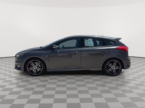 Used 2015 Ford Focus ST w/ Equipment Group 401A FWD image 6