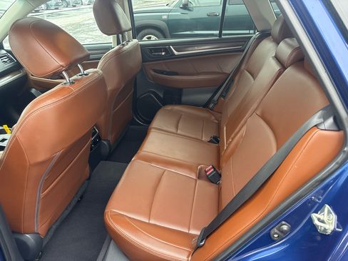 Used 2017 Subaru Outback 2.5i Touring image 30