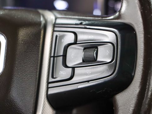 Used 2021 GMC Yukon Denali w/ Denali Premium Package image 15