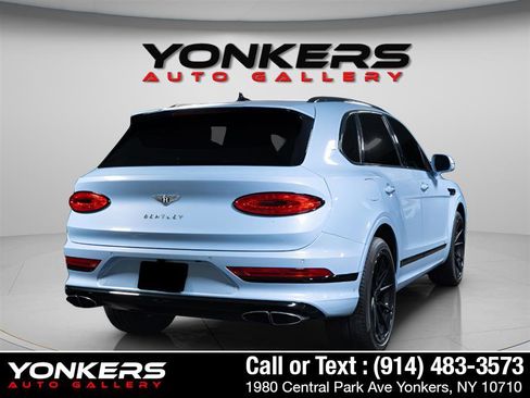 Used 2021 Bentley Bentayga image 8