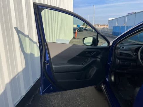 Certified 2024 Subaru Crosstrek 2.0i Premium image 11