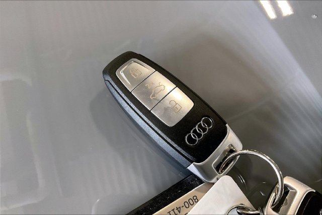 Used 2024 Audi Q4 e-tron Premium Plus AWD/4WD image 11
