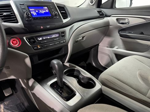 Used 2020 Honda Pilot LX image 33