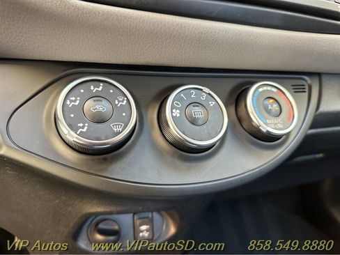 Used 2017 Toyota Yaris LE image 6