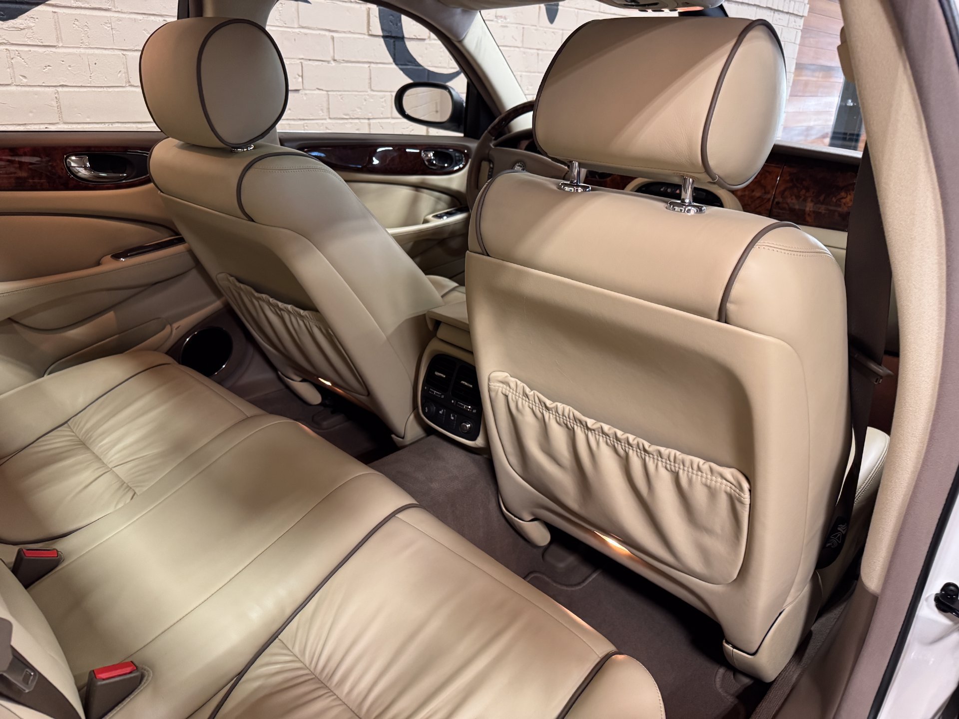 Used 2007 Jaguar XJ8 RWD image 43