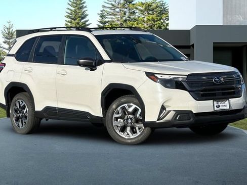 Used 2026 Subaru Forester Premium AWD/4WD image 2