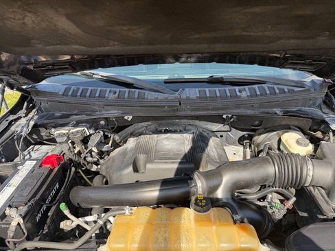 Used 2018 Ford Expedition Max Limited RWD image 27