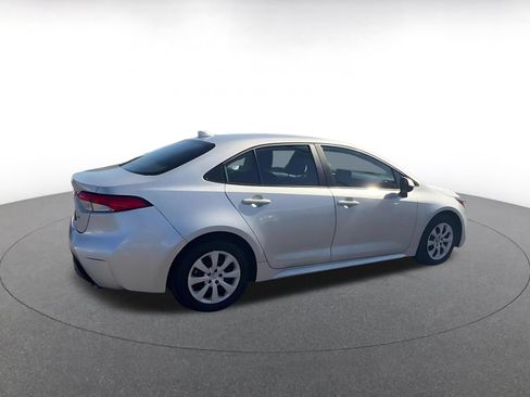 Used 2025 Toyota Corolla LE FWD image 15