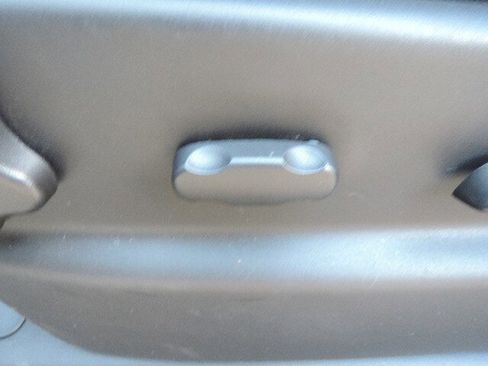 Used 2012 GMC Yukon SLT w/ Texas Edition image 14