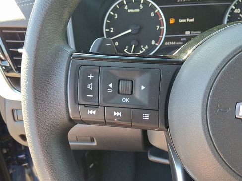 Used 2022 Nissan Rogue SV AWD/4WD image 21