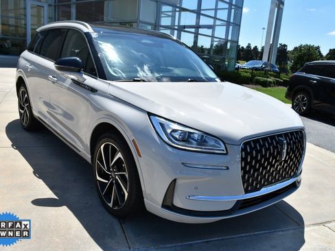 Used 2024 Lincoln Corsair Grand Touring w/ Equipment Group 301A image 10