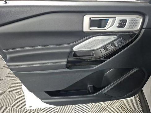 Used 2023 Ford Explorer ST w/ Equipment Group 401A AWD/4WD image 6