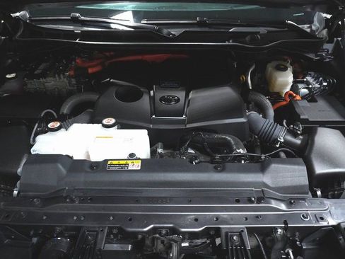 Used 2024 Toyota Tundra Capstone image 10