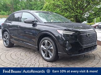 Used 2023 Audi Q4 e-tron Prestige w/ Black Optic Package AWD/4WD video 1