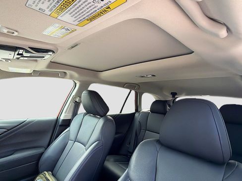 Used 2020 Subaru Outback Limited image 25