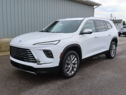 Used 2026 Buick Enclave Preferred AWD/4WD image 7