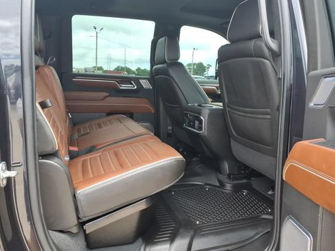 Used 2024 GMC Sierra 2500 Denali Ultimate w/ Max Trailering Package AWD/4WD image 14