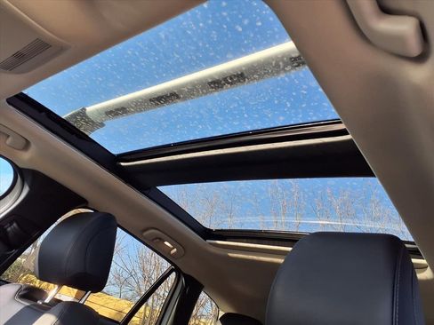 Used 2025 MAZDA CX-50 AWD 2.5 Turbo w/ Premium Pkg image 9