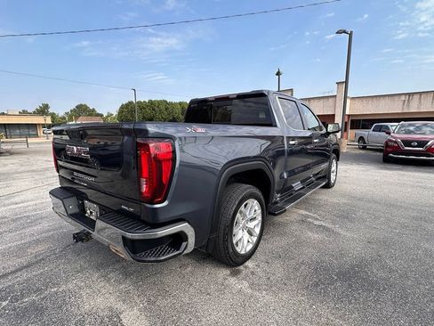 Used 2021 GMC Sierra 1500 SLT w/ SLT Premium Package AWD/4WD image 9