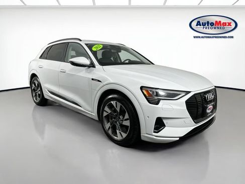 Used 2021 Audi e-tron Premium w/ Convenience Plus Package AWD/4WD image 1