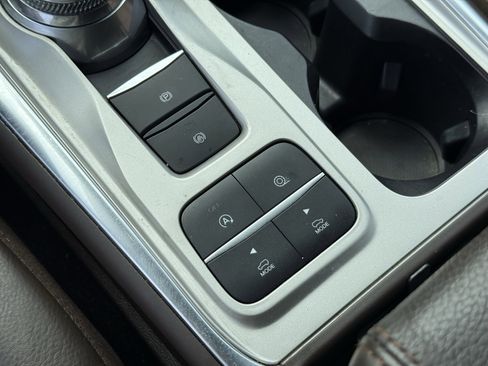 Used 2023 Ford Explorer King Ranch w/ Technology Package RWD image 26