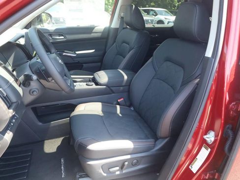 New 2026 Nissan Pathfinder Platinum AWD/4WD image 20