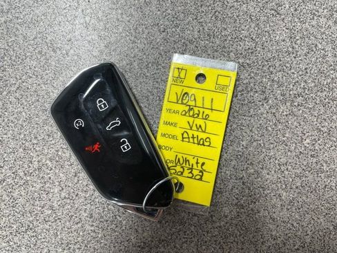 New 2026 Volkswagen Atlas Cross Sport SEL Premium R-Line image 27