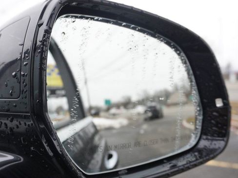 Used 2019 Bentley Bentayga AWD/4WD image 37