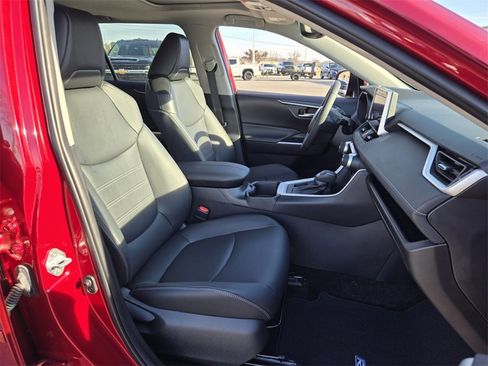 Used 2024 Toyota RAV4 XLE Premium image 16