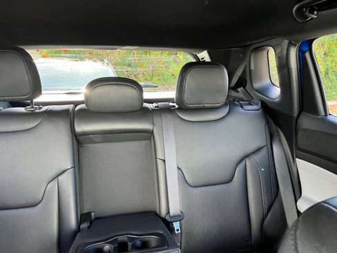 Used 2025 Jeep Compass Limited AWD/4WD image 38