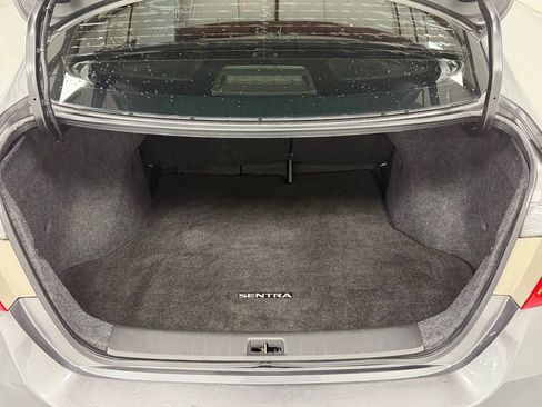 Used 2017 Nissan Sentra SV image 25