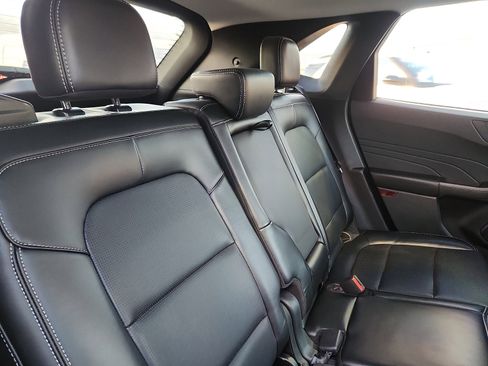 Used 2024 Ford Escape Platinum image 29