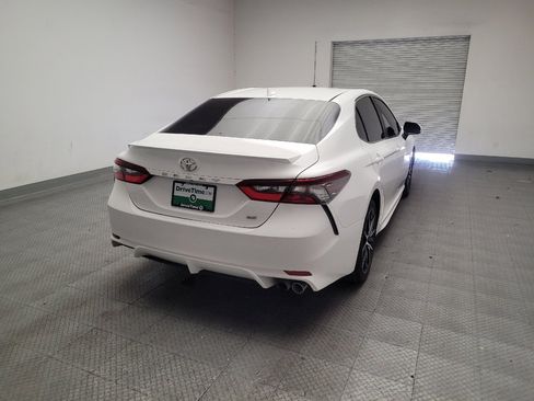 Used 2022 Toyota Camry SE image 7