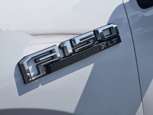 Used 2015 Ford F150 XLT w/ Equipment Group 302A Luxury RWD image 12