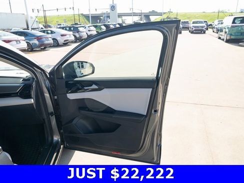 New 2025 Volkswagen Taos S image 14