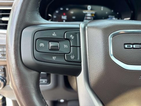 Used 2023 GMC Yukon XL Denali w/ Advanced Technology Package AWD/4WD image 22