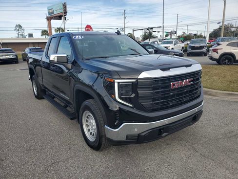 Certified 2025 GMC Sierra 1500 Pro w/ Pro Value Package image 8
