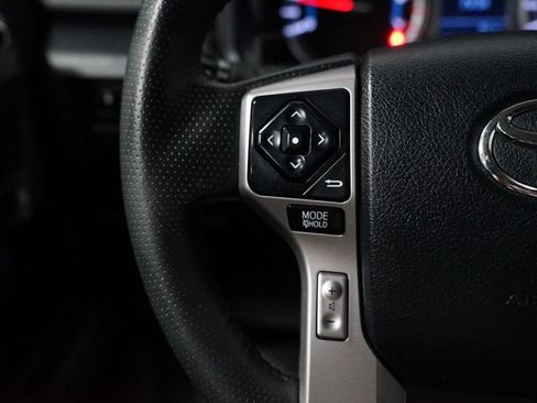Certified 2019 Toyota 4Runner SR5 AWD/4WD image 15