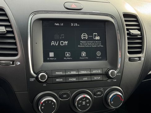 Used 2018 Kia Forte LX w/ LX Popular Package image 15