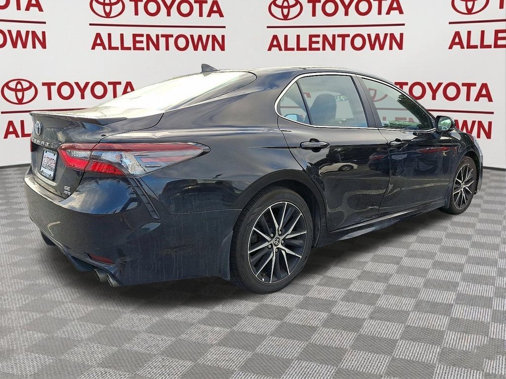 Used 2024 Toyota Camry SE AWD/4WD image 8