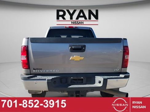 Used 2014 Chevrolet Silverado 2500 LTZ AWD/4WD image 5
