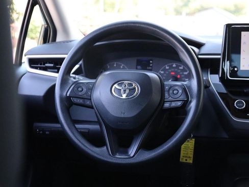 Certified 2025 Toyota Corolla LE FWD image 21