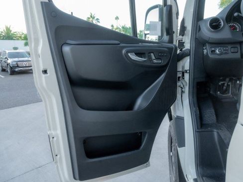 New 2026 Mercedes-Benz Sprinter 2500 image 14
