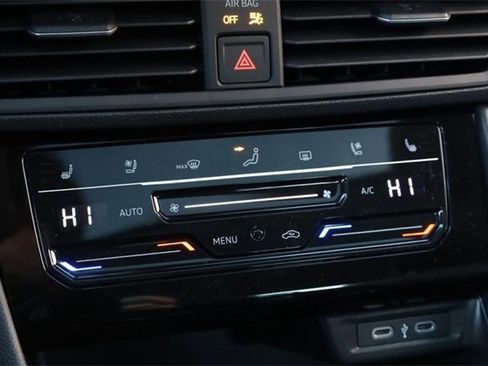 New 2026 Volkswagen Jetta SEL image 16