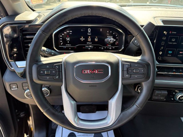 Used 2025 GMC Sierra 1500 SLT AWD/4WD image 16