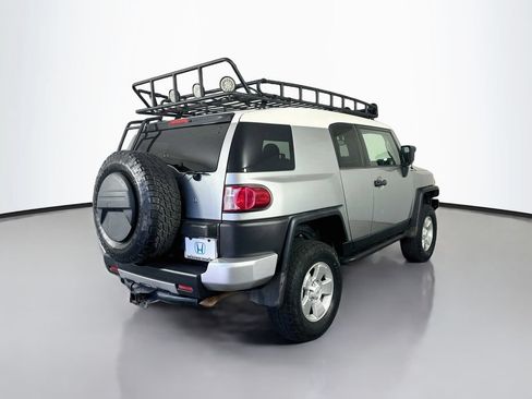 Used 2010 Toyota FJ Cruiser 4WD image 5