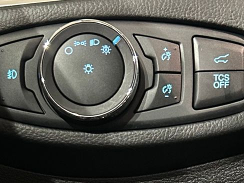 Used 2019 Ford Edge Titanium AWD/4WD image 62