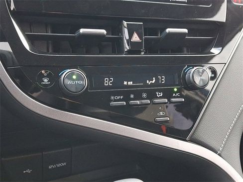 Used 2023 Toyota Camry SE image 15