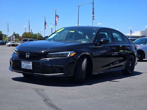 Used 2023 Honda Civic Sport image 8