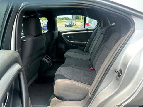 Used 2016 Ford Taurus SEL image 12